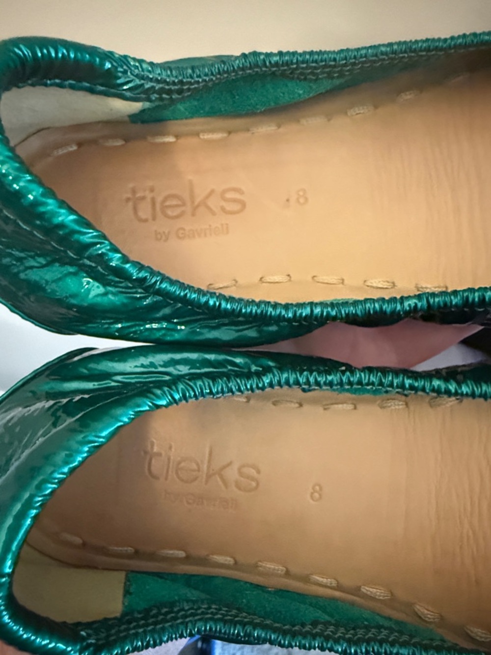 Tieks Emerald Green Metallic Ballet Flats, Size 8. - Picture 11 of 16